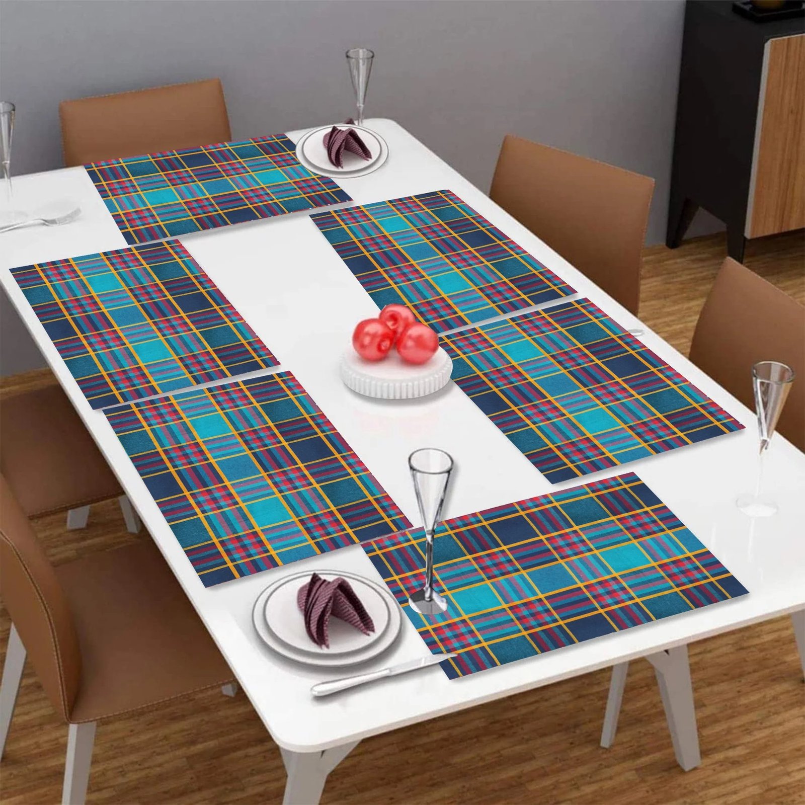 TABLE COVERS & MATS